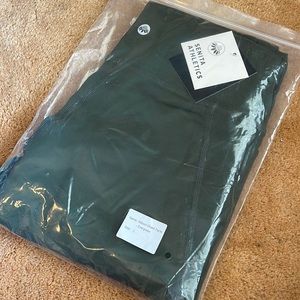 Ribbed evergreen workout pants